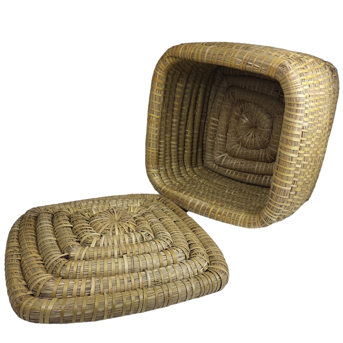 Bienenkorb Quadratisch - real Beeskep square Bienenkorb Quadratisch - real Beeskep square